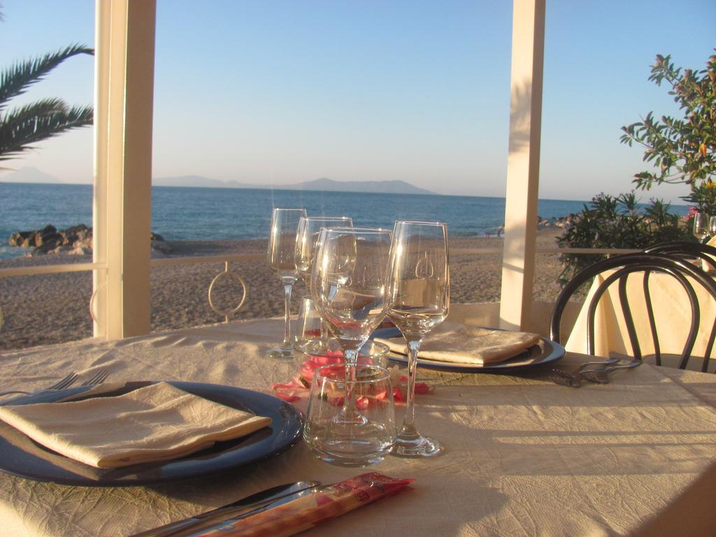 Forio di Ischia Hotel La Scogliera מראה חיצוני תמונה