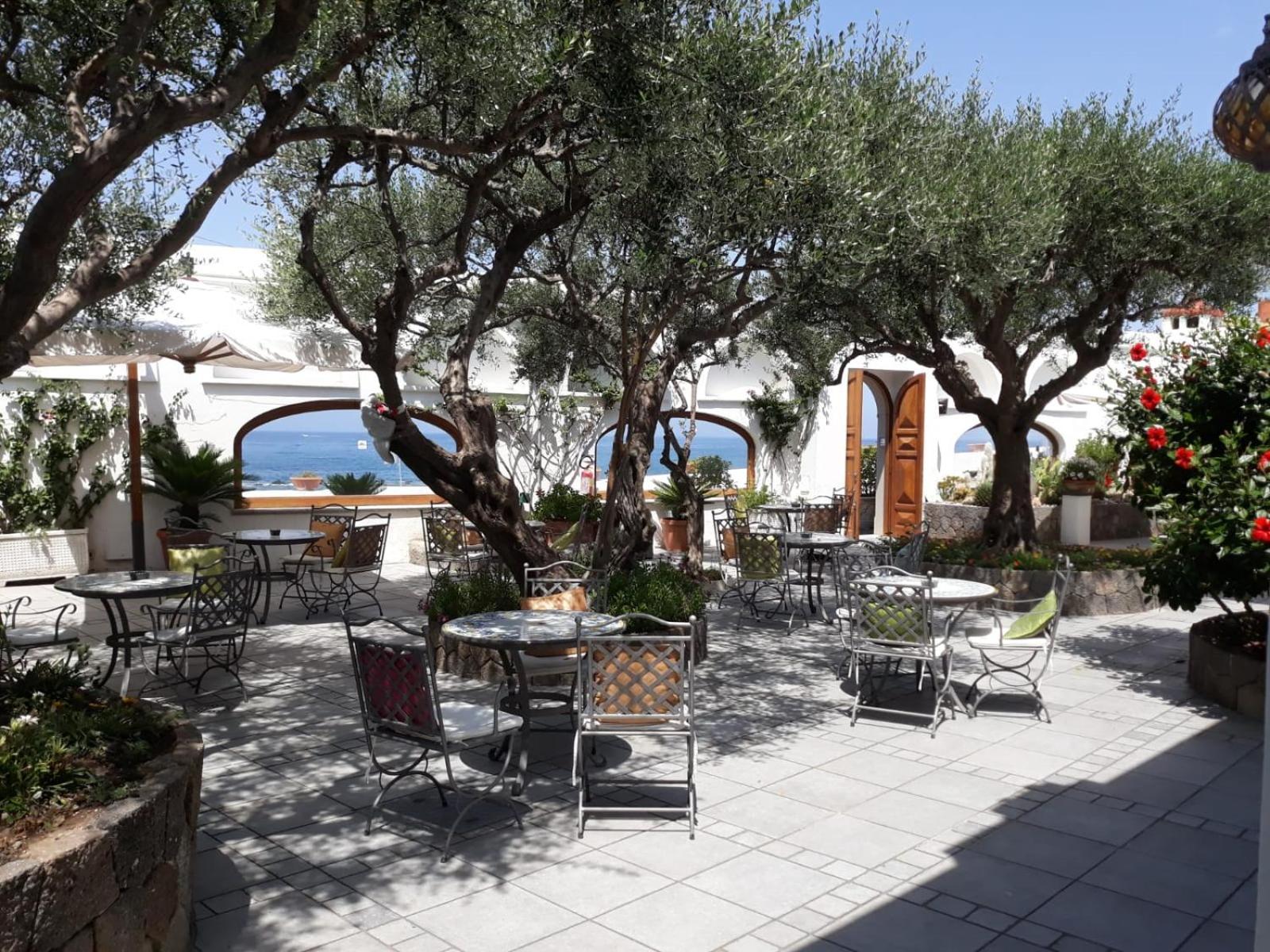 Forio di Ischia Hotel La Scogliera מראה חיצוני תמונה